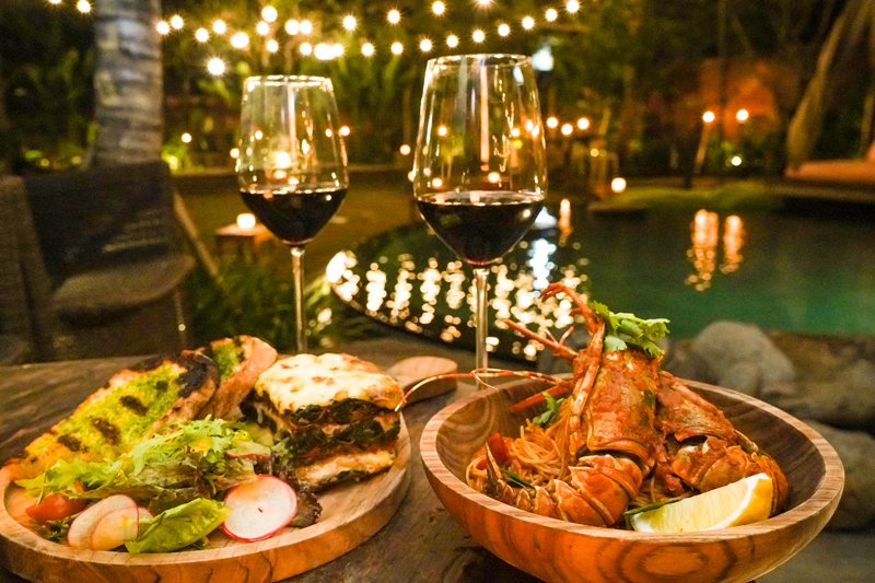 02-dineandwinebali_com_restaurant-guide_folk-pool-gardens-ubud_folk-july--21