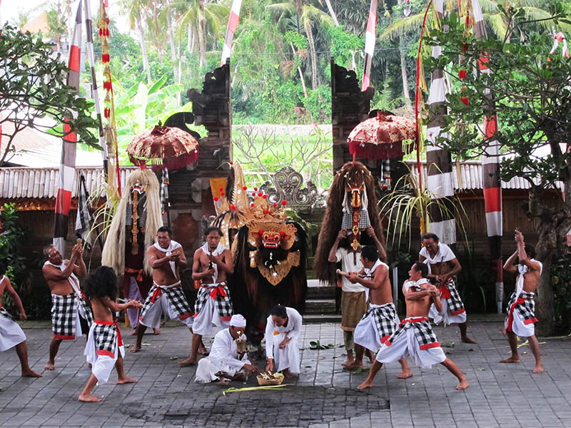 Barong-Dance-batubulan-bali-derna-bali-tours