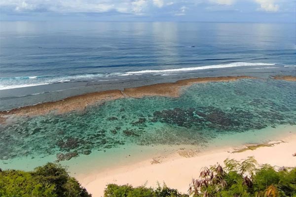 Harga-Tiket-Masuk-Pantai-Karma-Kandara