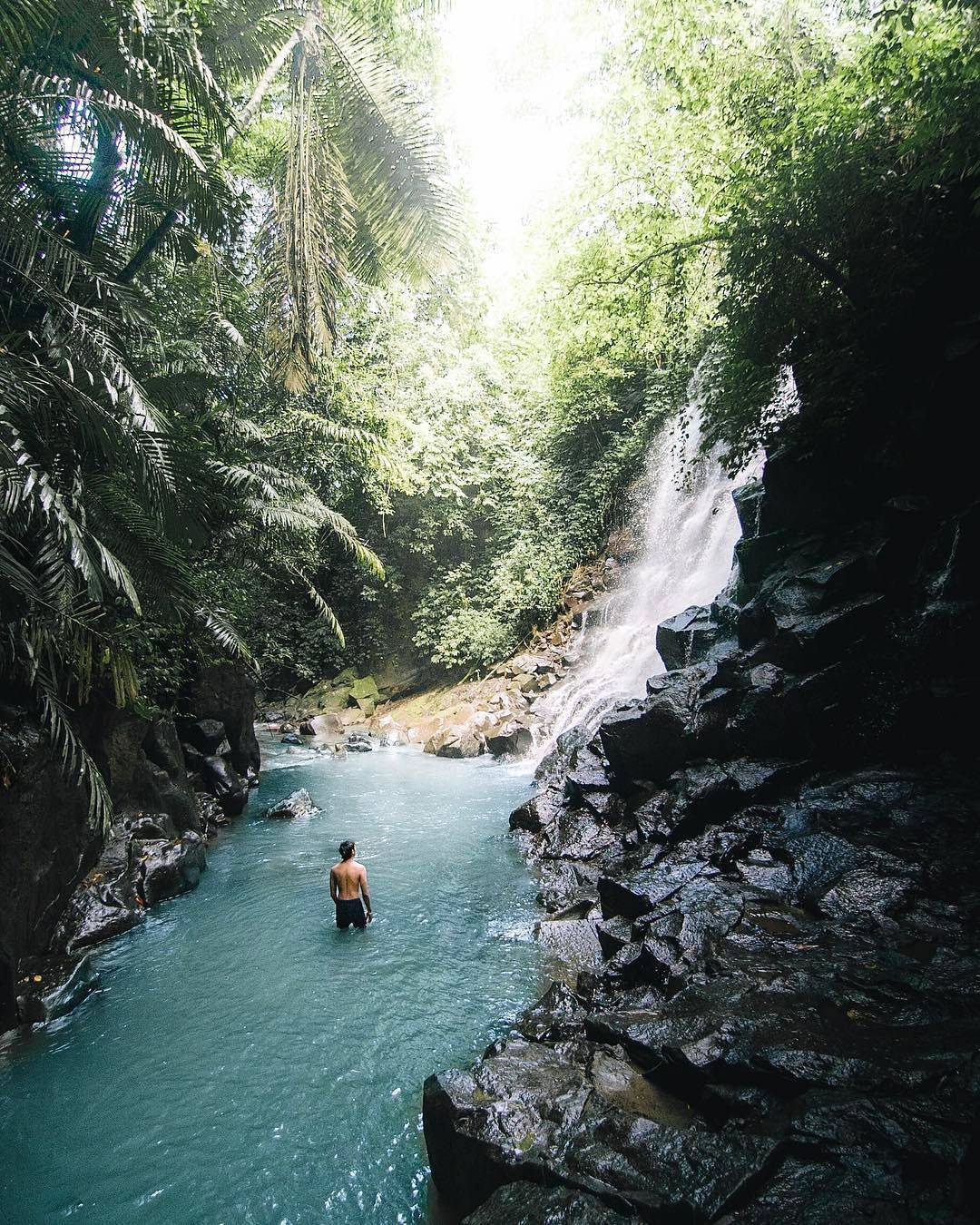 Kanto-Lampo-Waterfall-Gianyar-by-Kendall-Martin-Dolaners