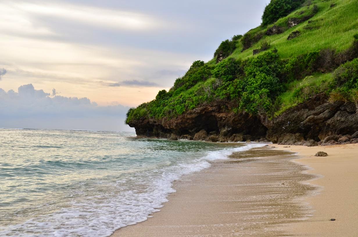 Pantai-Gunung-Payung-1