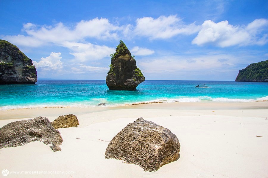 Pantai-Suwehan-Nusa-Penida-1