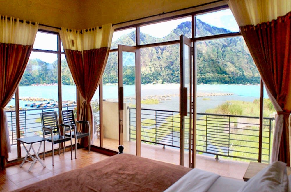bali-accommodation-jero-wijaya-lakeside-cottages-lakeview
